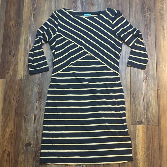 J. McLaughlin Dresses & Skirts - J. McLaughlin Black and Tan Striped Long Sleeve Dress Medium